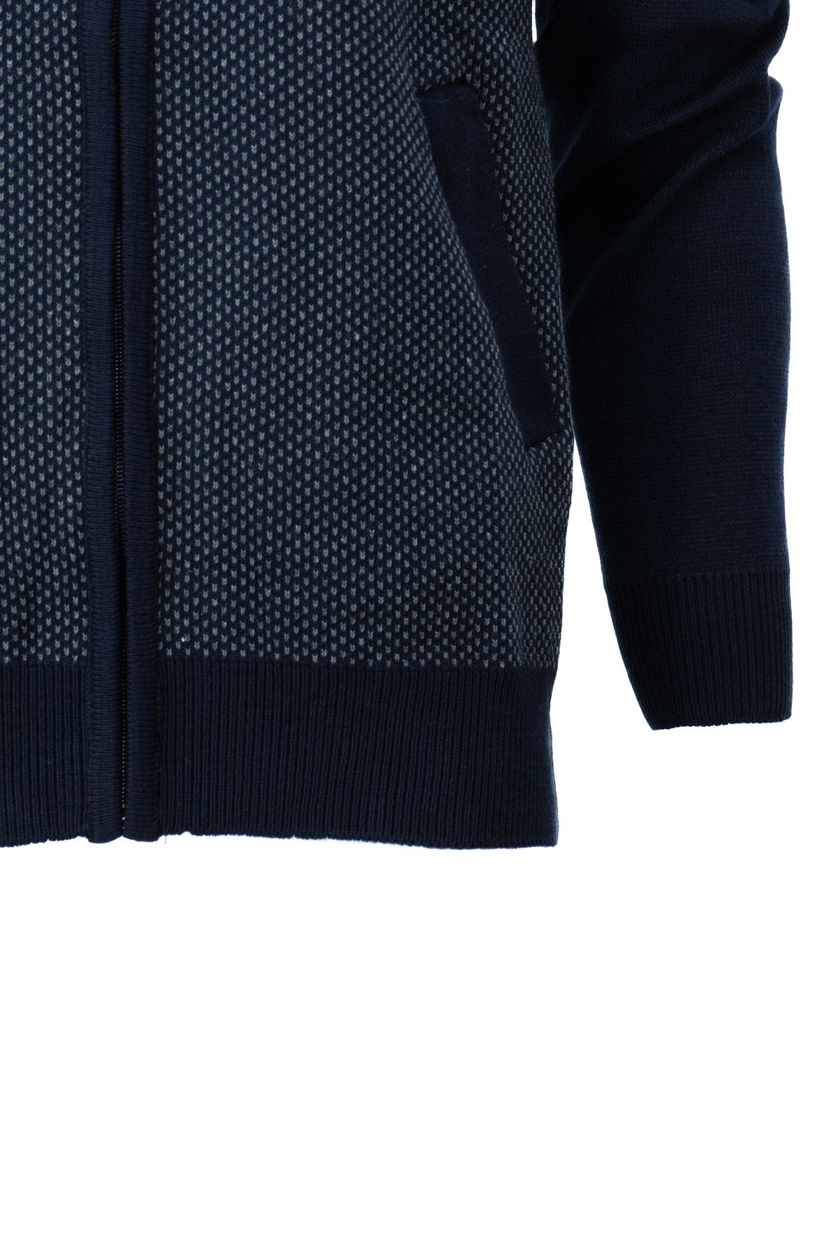 Erkek Kışlık Kalın Yünlü Çelik Örme Hırka Armalı Motifli Düğmeli Cepli Tam Kalıp Hakim Yaka